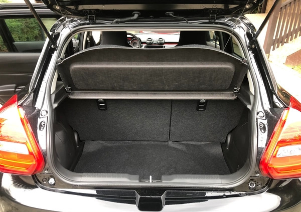 Suzuki Swift cena 81000 przebieg: 6500, rok produkcji 2022 z Wolin małe 596
